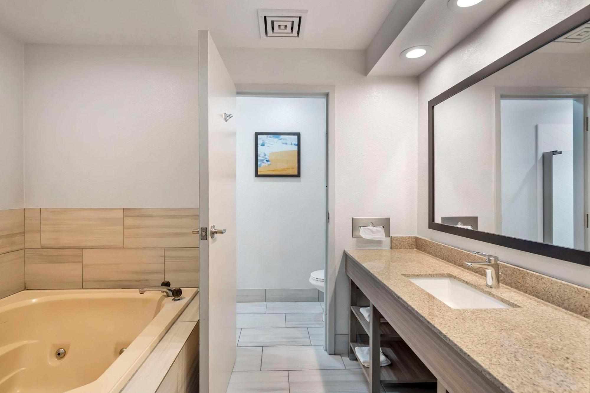 Comfort Inn & Suites Mundelein-Vernon Hills Екстер'єр фото